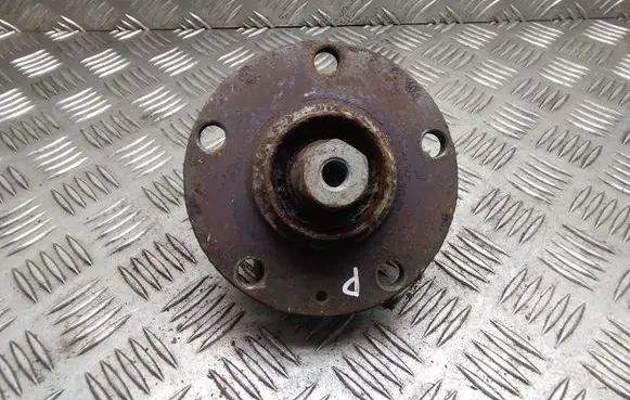 Audi A6 S6 C6 4F Front wheel hub