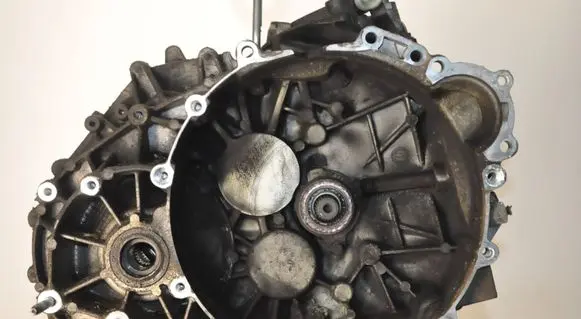 Volvo V40 Manual 6 speed gearbox 31280650