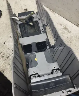 KIA Sorento Center console 846103E000