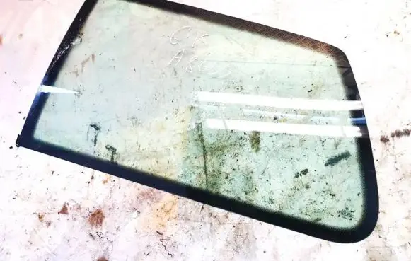 Volkswagen Golf IV Rear side window