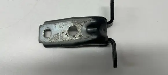 Opel Mokka Rear door lower hinge P17089 A046057