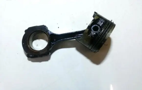 Renault Megane I Piston with connecting rod