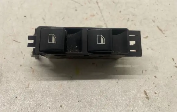 BMW 3 E46 Electric window control switch 8381514 61318381514 03120220