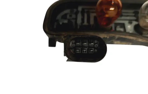 Audi A4 S4 B6 8E 8H Tail light bulb cover holder 8E9945258