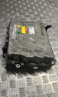 Voltage converter inverter