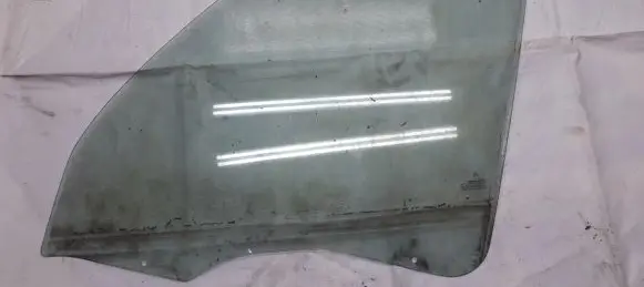 Citroen Xsara Front door window glass four-door