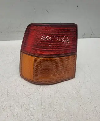 Seat Toledo I (1L) Rear/tail lights 1L0945095