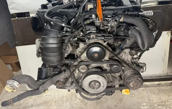 Mercedes-Benz E W212 Engine swap 651924 OM651924 A6510702387