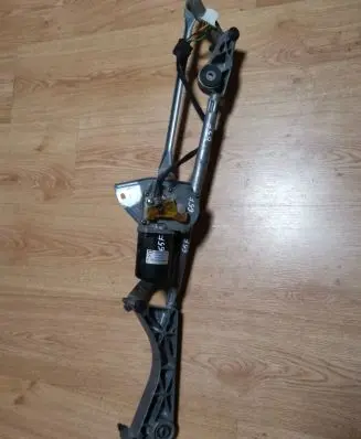 Mercedes-Benz C W203 Front wiper linkage and motor 404518 A2038200342