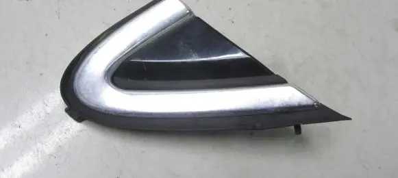 Volvo V40 Fender trim (molding)