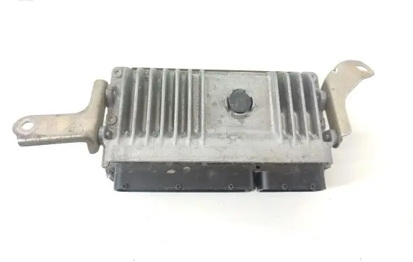 Toyota Yaris Engine control unit/module 896610U140