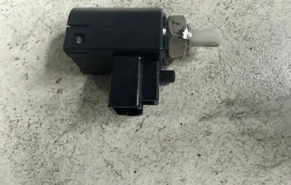 Toyota Auris 150 Clutch pedal sensor CV591
