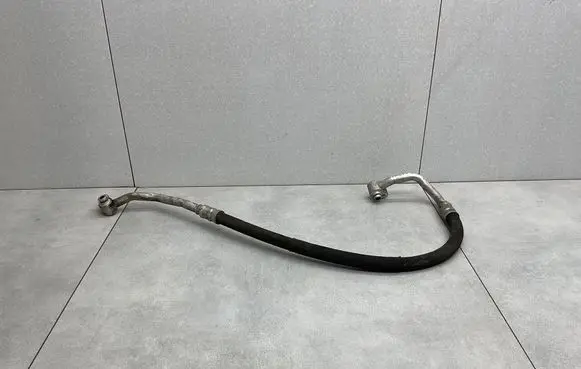 Volkswagen Tiguan Air conditioning (A/C) pipe/hose 5N0820721G