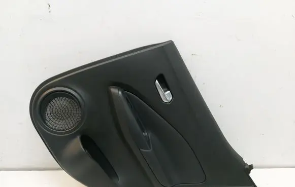 Nissan Juke II F16 Front door card panel trim