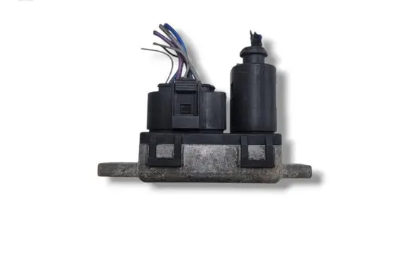 Jaguar XF X260 Glow plug pre-heat relay GX73-12B533-AD