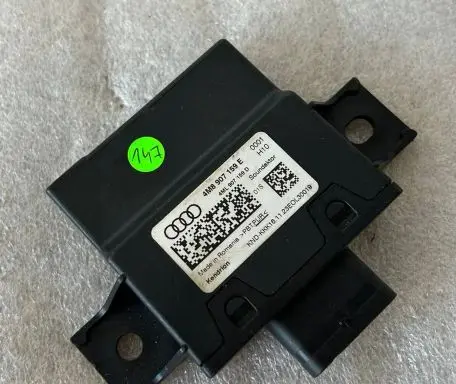 Audi A8 S8 D4 4H Other control units/modules 4M8907159E