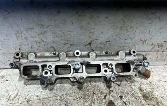 Volkswagen Golf V Intake manifold 202AQ