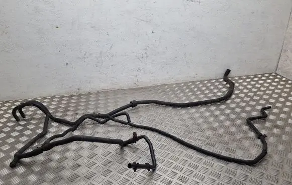 Volkswagen Touareg I Engine coolant pipe/hose 7L6121070AH 7L8122447AP