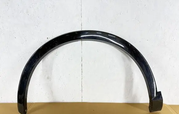Audi Q3 8U Front arch trim 8U0853717A