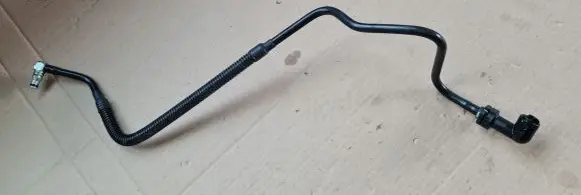 Ford Mustang VI Clutch pipe/line 