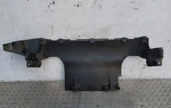 Volkswagen Touareg I Engine splash shield/under tray 7L0825285 7L6809967