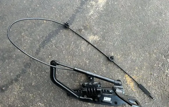 BMW X3 G01 Seat back rest lock catch 7404185