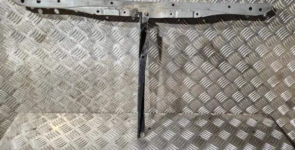 Lexus IS 200-300 Top upper radiator support slam panel 52870