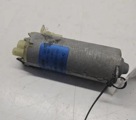 Mercedes-Benz S W221 Seat adjustment motor 2208201542