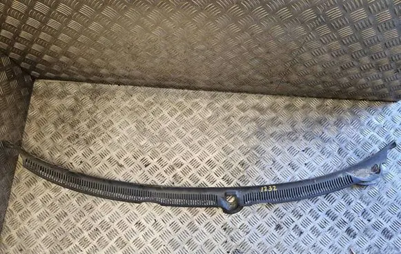 Audi A4 S4 B6 8E 8H Wiper trim 8E1819403