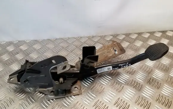 Ford Focus Brake pedal 4M512467AN