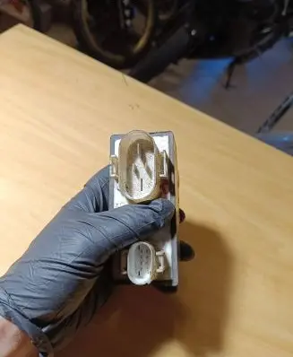 Volkswagen Golf III Coolant fan relay 1H0919506B 898673