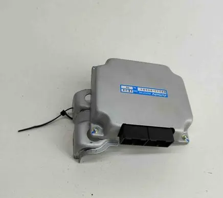 Lexus RX 450H Suspension control unit/module 89243900B4