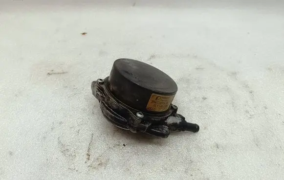 Audi A6 S6 C6 4F Vacuum pump 057145100T 3594700906 05T1402137