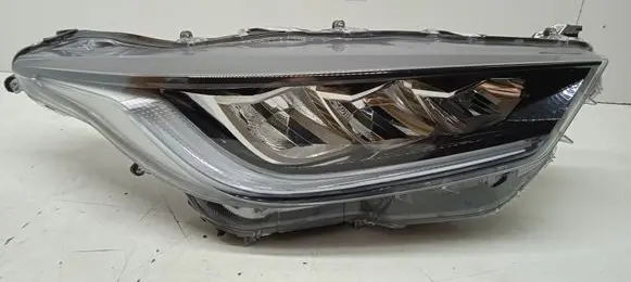 Toyota Yaris XP210 Headlight/headlamp