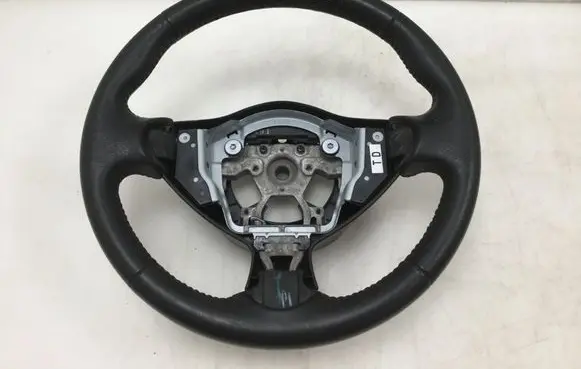 Nissan Juke I F15 Steering wheel 
