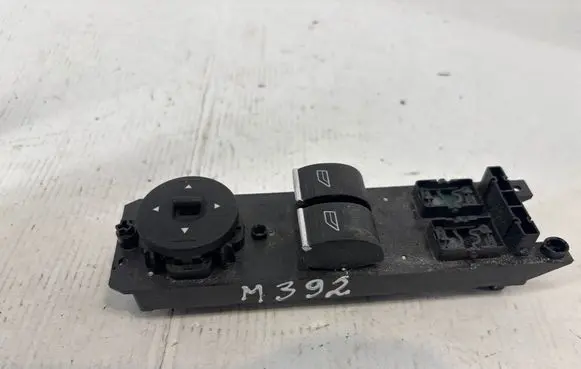Ford Fiesta Electric window control switch F1ET14A132EA 10109291 SN09848150140580