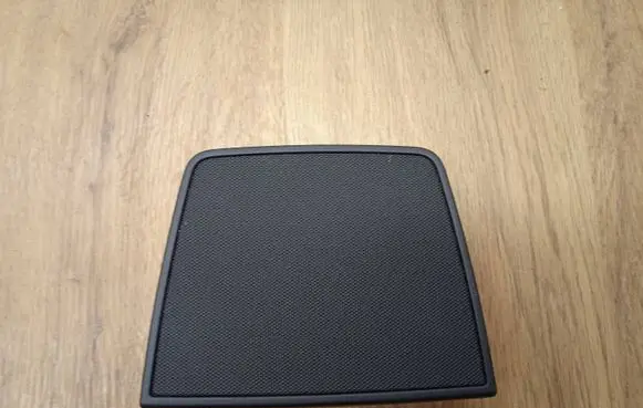 Dash center speaker trim cover
