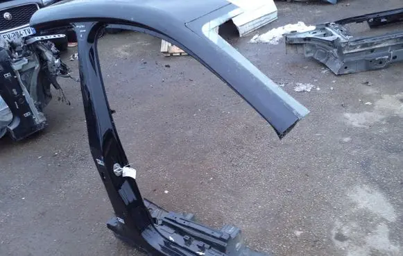 Porsche Macan (95B) Pillar (middle) 