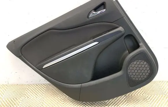Opel Zafira C Rear door card panel trim