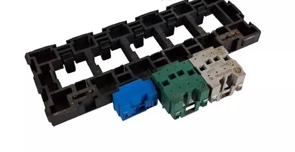 Volkswagen Sharan Fuse box set 7M0937516