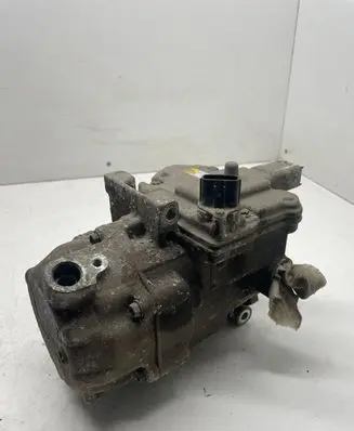 Toyota Auris E180 Air conditioning (A/C) compressor (pump) E93726512 0422001031 3R03156