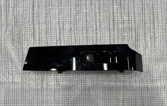 Lancia Ypsilon Quarter vent window switch YPS