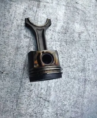 BMW X5 F15 Piston with connecting rod N57