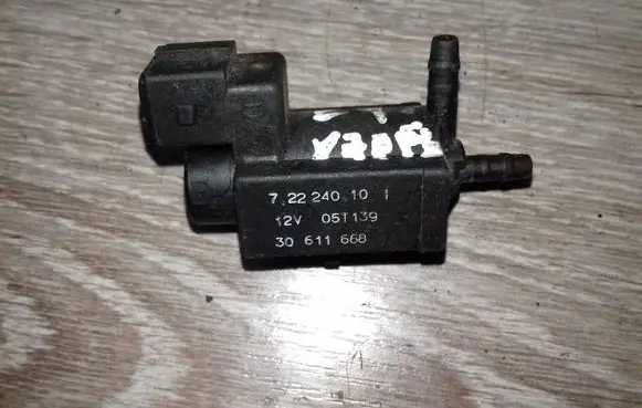 Volvo V70 Vacuum valve 72224010 30611668