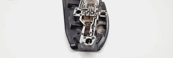 Citroen C5 Tail light bulb cover holder