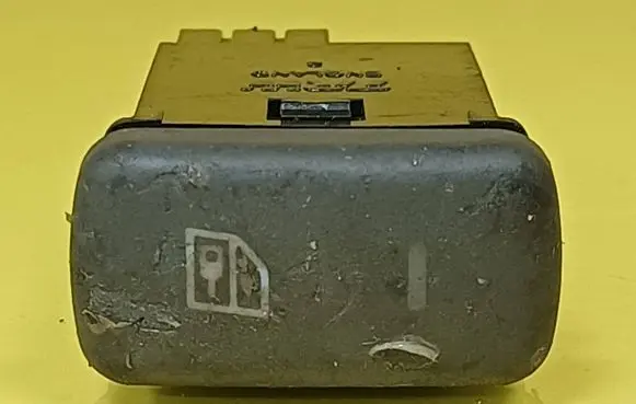 Volvo S40, V40 Central locking switch button 30850305