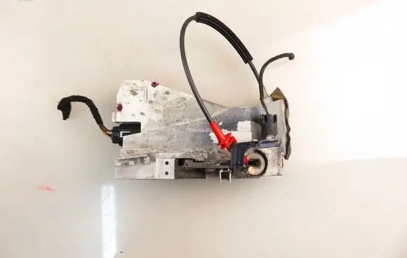 Front door lock