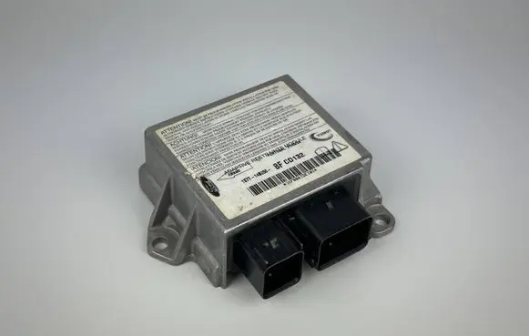 Ford Mondeo Mk III Airbag control unit/module 1S7T14B056BF BFCD132 36F0063DE101
