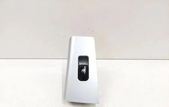 Hyundai Santa Fe Electric window control switch 3715211110