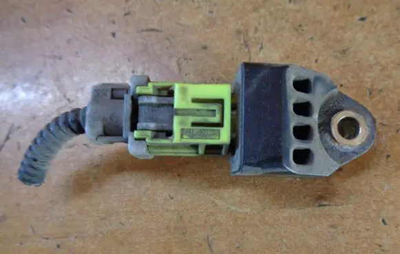 Subaru Legacy Airbag deployment crash/impact sensor 98231AJ000